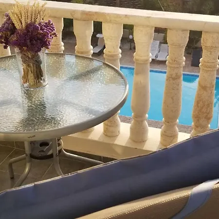 Penthouse Universal *