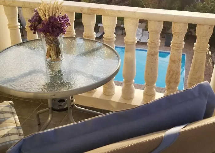 Penthouse Universal *